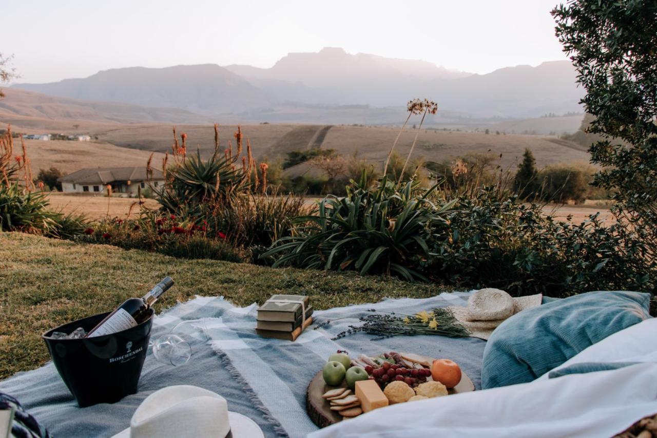 Inkungu Lodge Champagne Valley Екстер'єр фото