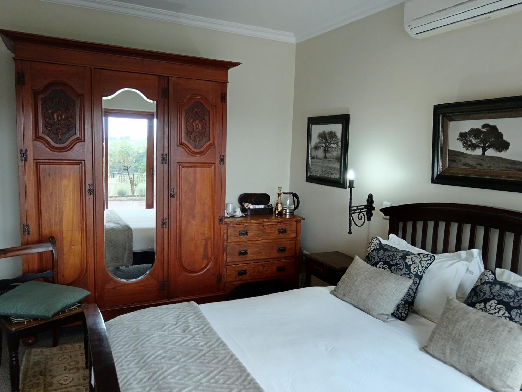 Inkungu Lodge Champagne Valley Екстер'єр фото
