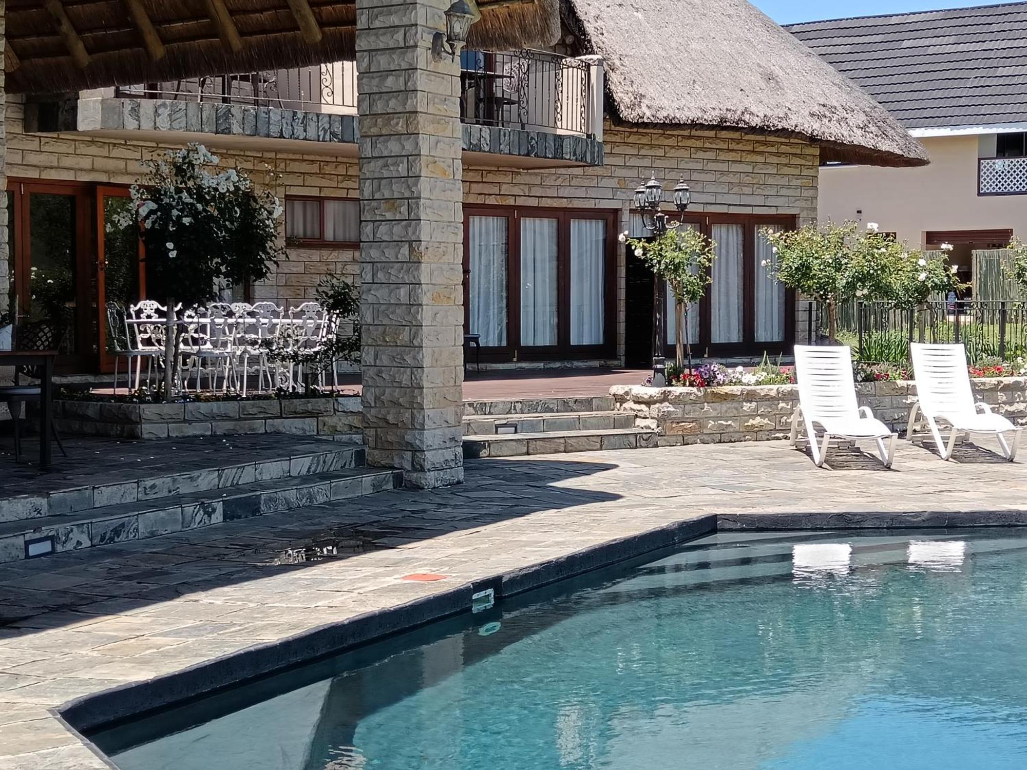 Inkungu Lodge Champagne Valley Екстер'єр фото
