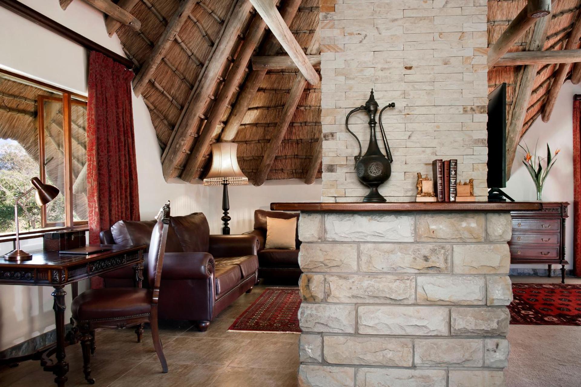 Inkungu Lodge Champagne Valley Екстер'єр фото